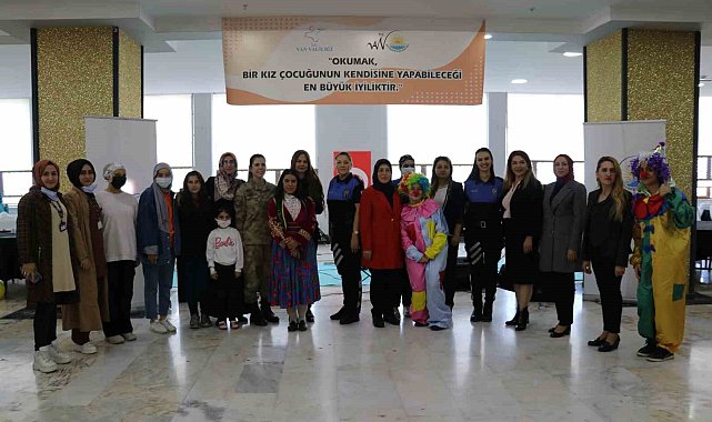 Van'da '11 Ekim Dünya Kız Çocukları Günü' kutlandı