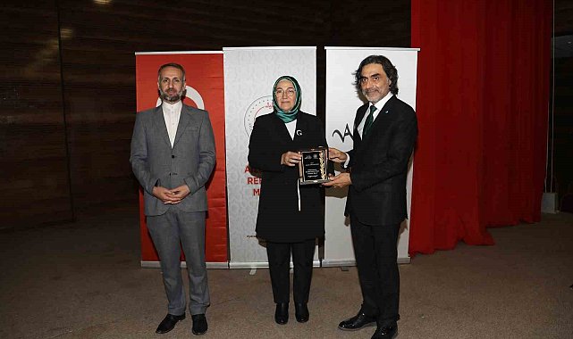 Van'da 'Geçmişten Günümüze Ailemiz' konulu konferans