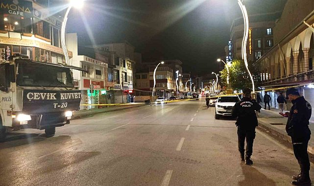 Van'da şüpheli paket alarmı: Fünyeyle patlatılan torbadan turşu bidonu ve kışlık sebze çıktı