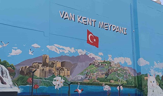 Vanlı ressamlardan kent meydanına devasa resim