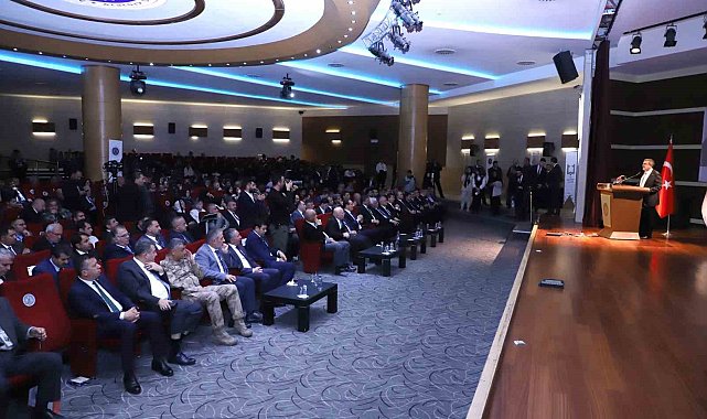Vefatının 40. yılında Necip Fazıl Kısakürek sempozyumu