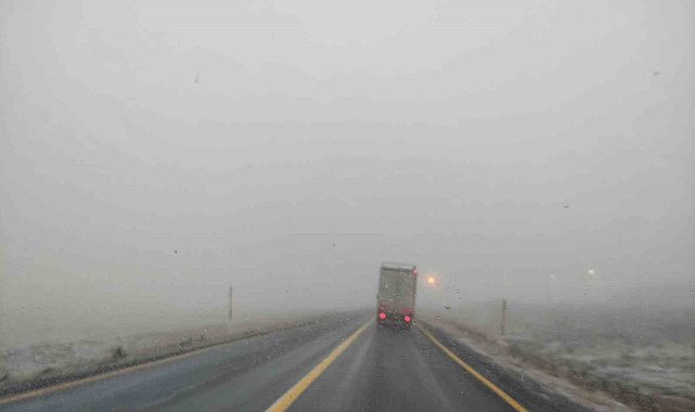 Yoğun sis ulaşımı olumsuz etkiliyor