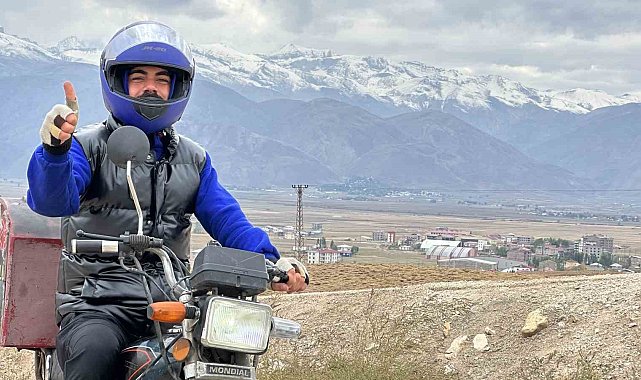 Yüksekova'da dağlar beyaza büründü