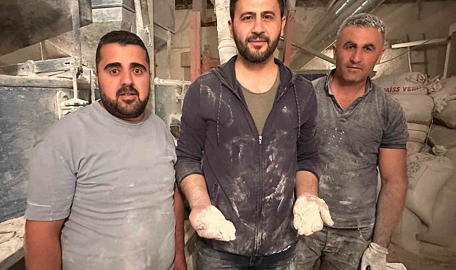 Yüksekovalı çiftçilerin un mesaisi başladı