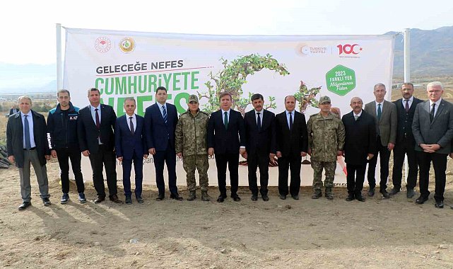 80 ilden gelen toprakla kardeşliğin şehri Erzincan'da fidanlar dikildi