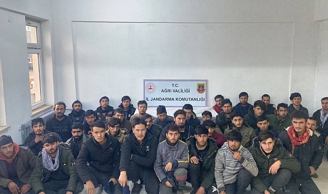 Ağrı'da 36 düzensiz göçmen yakalandı