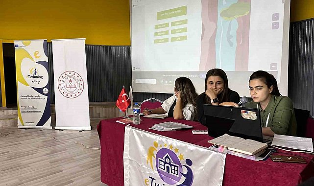 Ağrı'da "eTwinning Bilgilendirme Semineri" düzenlendi