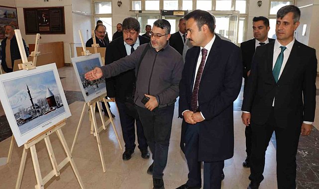 Ahlat'ta 'Her Yönüyle Ahlat' fotoğraf sergisi açıldı