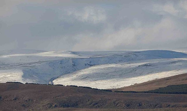 Ardahan'da dağlar beyaza büründü