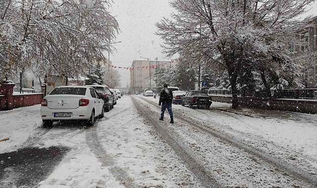 Ardahan'da eğitime kar engeli