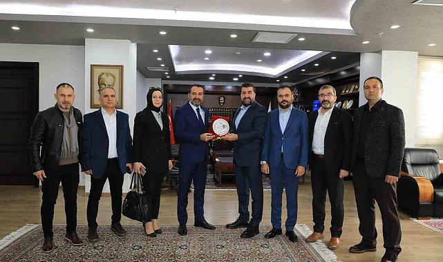 ASRİAD yönetimi, Başkan Şerifoğulları ile bir araya geldi