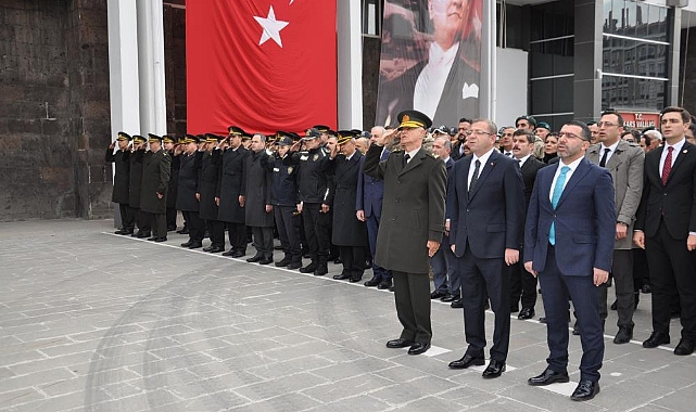 Atatürk ölümünün 85. yıldönümünde Kars'ta anıldı