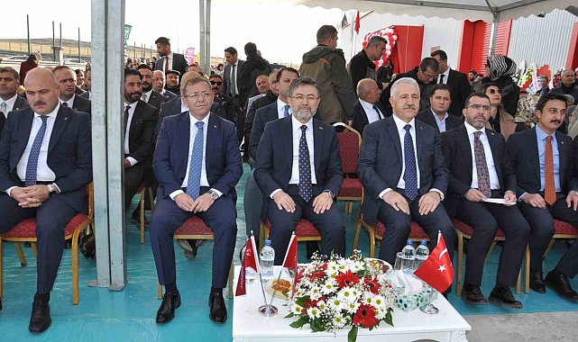 Bakan Yumaklı Kars'ta 100 milyonluk tesisin açılışını yaptı