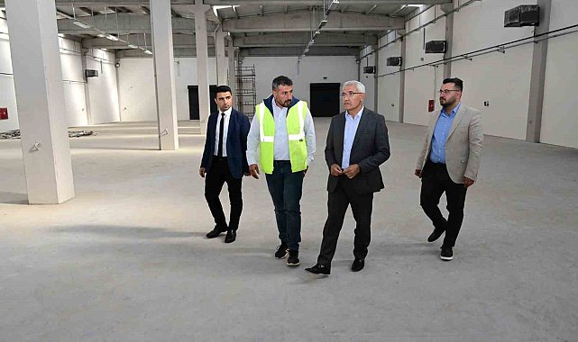 Başkan Güder: "Tekstilkent'te üretim yakın zamanda başlayacak"