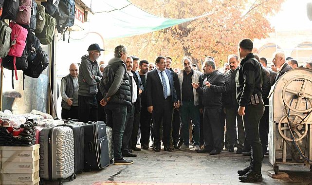 Başkan Gürkan, Mısır Çarşısı esnafıyla bir araya geldi