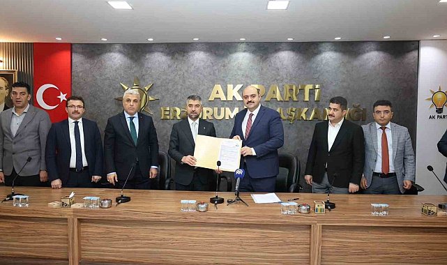 Başkan Orhan, Büyükşehir Belediye Başkanlığı için aday adayı oldu