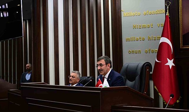 Cumhurbaşkanı Yardımcısı Yılmaz: "Deprem bölgesinde yaraların sarılması için 3 trilyon liradan fazla para harcanacak"