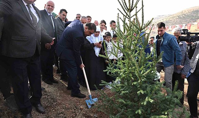 Deprem şehitlerinin ismi hatıra ormanında yaşatılacak