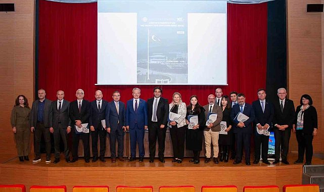 EBYÜ'de "Türkiye Cumhuriyeti'nin 100. Yılında Türk Dünyasına Genel Bakış" paneli düzenlendi