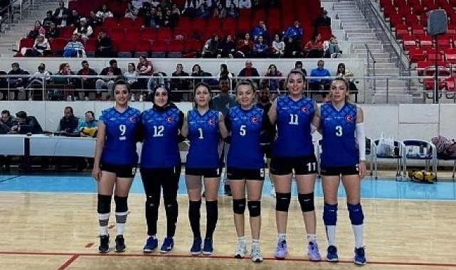 Eğitimin Sultanları Van'a kupa ile döndüler