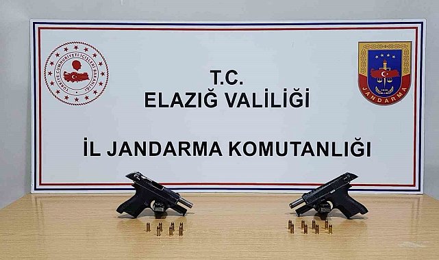 Elazığ'da 2 adet ruhsatsız tabanca ele geçirildi