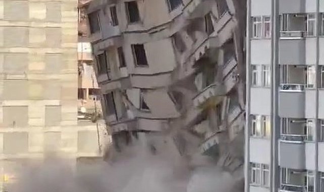 Elazığ&#039;da 8 katlı ağır hasarı bina tek dokunuş ile yıkıldı
