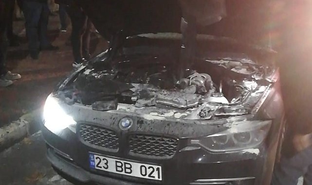 Elazığ'da araç yangını