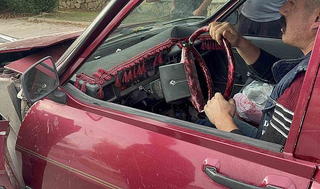 Elazığ'da ilginç kaza: Aracın direksiyonu kırıldı