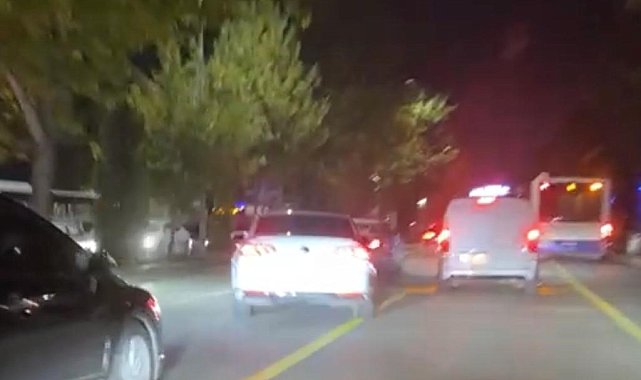 Elazığ'da makas atan sürücü kameraya yansıdı