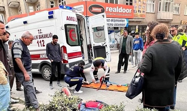 Elazığ'da motosiklet devrildi, sürücü yaralandı