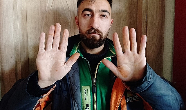 Ellerini kınalı görünce şaşkına döndü