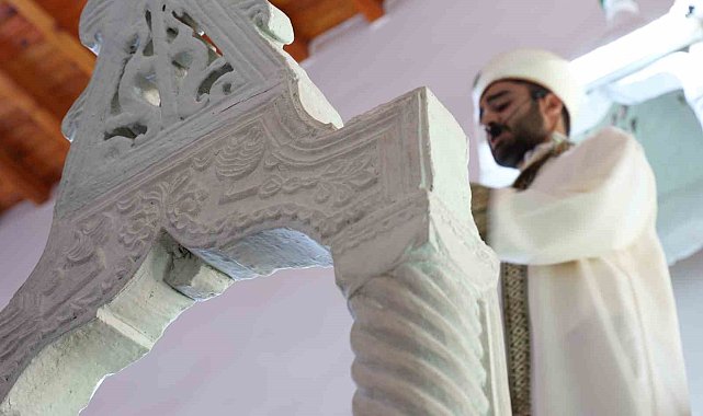 Ermeni ustaların yaptığı 2 asırlık minber görenleri hayran bırakıyor