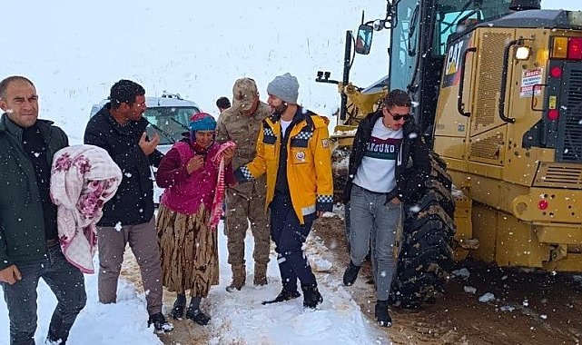 Erzurum'da ilçelerde eğitime kar engeli