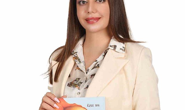 Göçmen çocuklardan esinlenerek çocuk kitabı yazdı