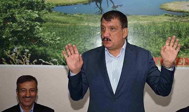 Gürkan: "El ele vereceğiz hep birlikte bu şehri yeniden ayağa kaldıracağız"