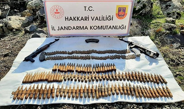 Hakkari kırsalında silah ve mühimmat ele geçirildi