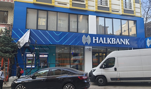 Halkbank yeni yerinde hizmete başladı