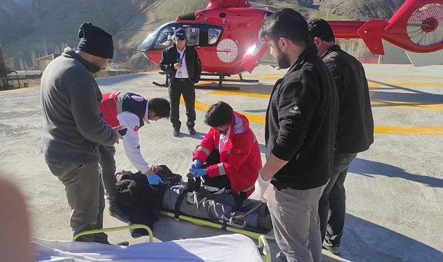 Helikopter ambulans aynı gün Bahçesaray ilçesine 2 kez havalandı