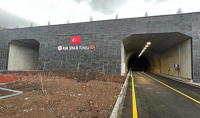 İki tüplü Aşık Şenlik Tüneli, tek yönlü olarak trafiğe açıldı
