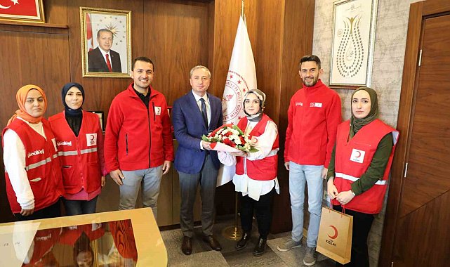 Kızılay Ağrı Şube Başkanı Tatlı, Milli Eğitim Müdürü' Kökrek'i ziyaret etti