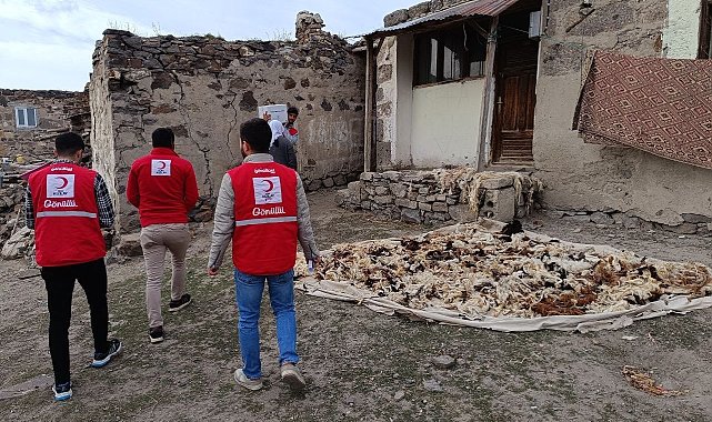 Kızılay'ın eli uzak köylere ulaştı