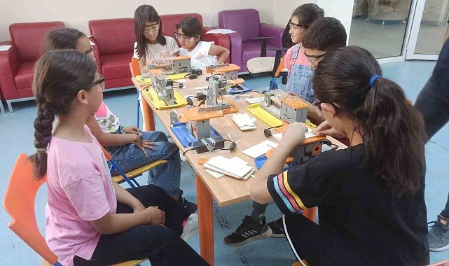 Muradiye Kütüphanesinden maker atölyesi hizmeti