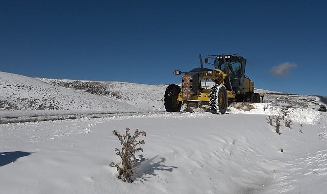 Muş&#039;ta karla mücadele mesaisi başladı