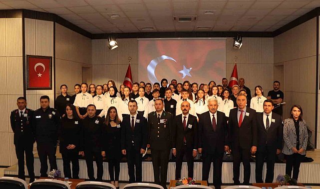 Mustafa Kemal Atatürk Oltu'da anıldı