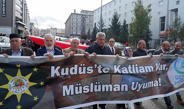 Osmanlı Ocakları Erzurum'da dünya Müslümanları için yürüdü