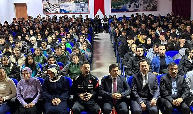 Özalp'te "İşte O An" konulu konferans düzenlendi