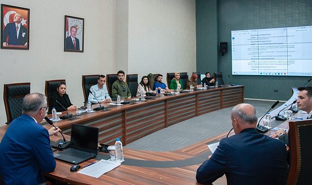 Rektör Levent öğrenci temsilcileri ile bir araya geldi