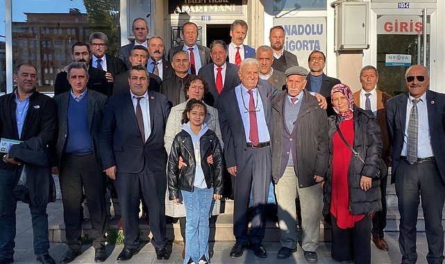 “Siyaset muhtarlardan geçer”