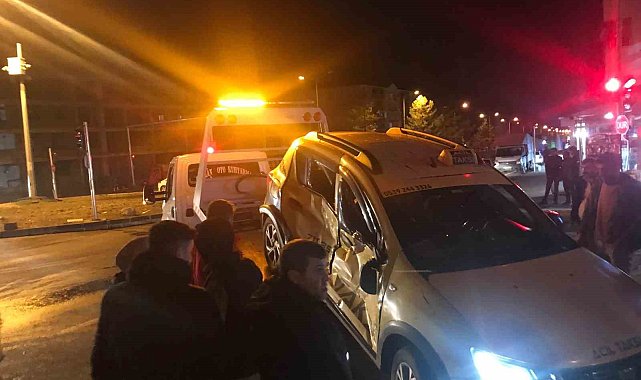 Solhan'da maddi hasarlı trafik kazası