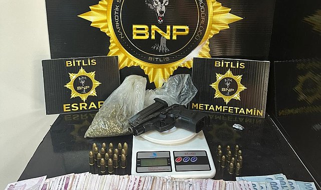 Tatvan&#039;da 2 uyuşturucu satıcısı tutuklandı